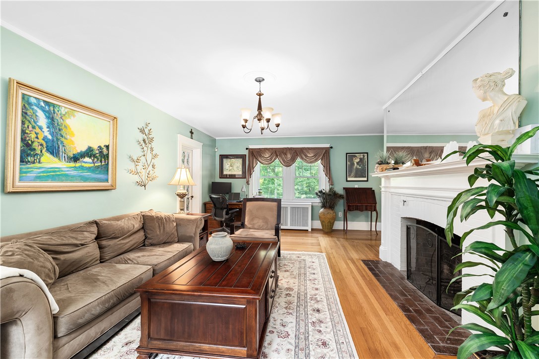 121 Commonwealth Avenue