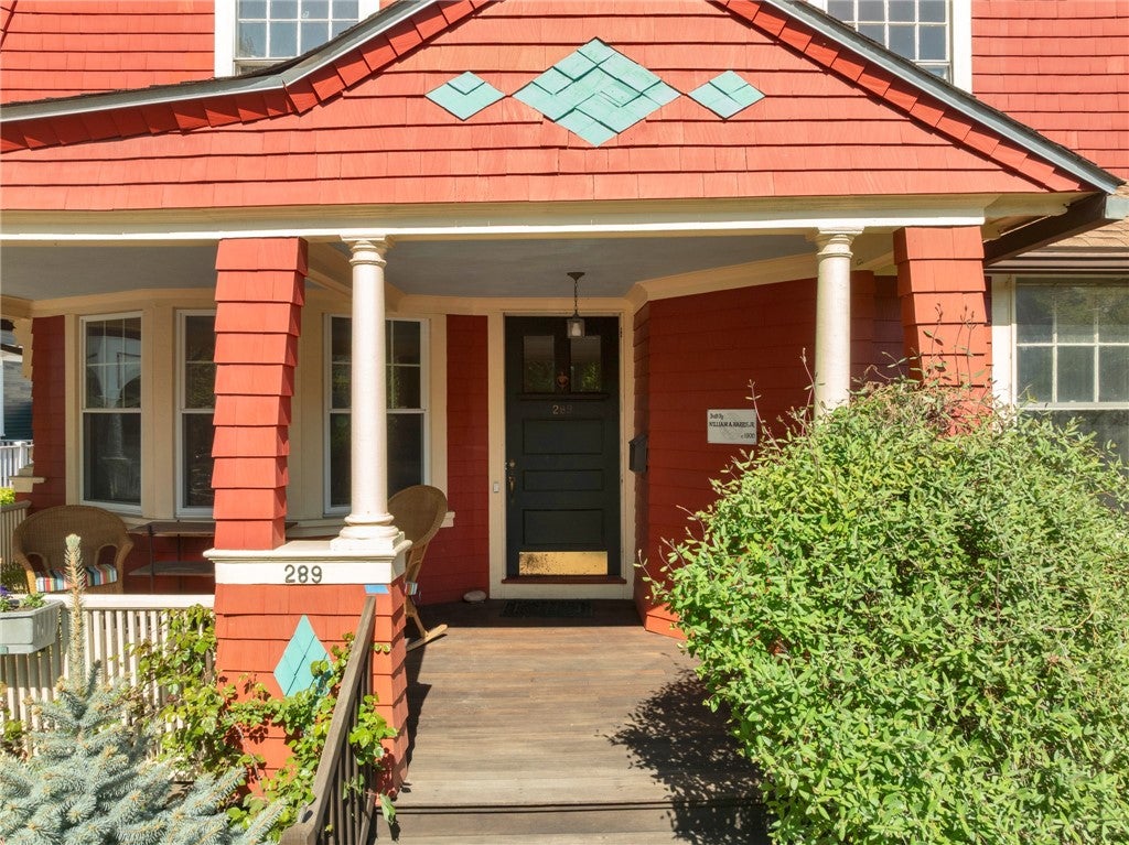 289 Wayland Avenue