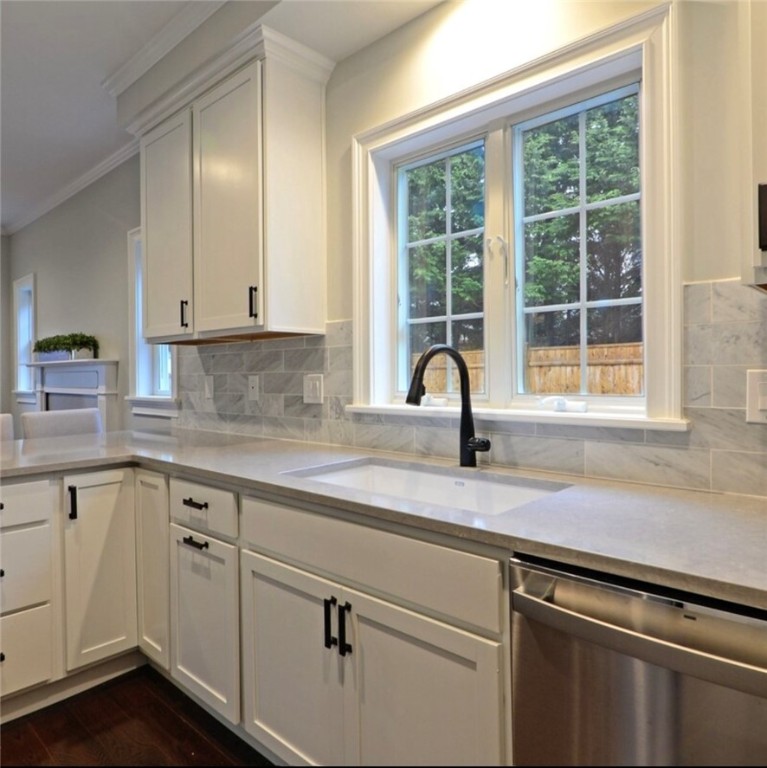 13 Arnold Avenue 1