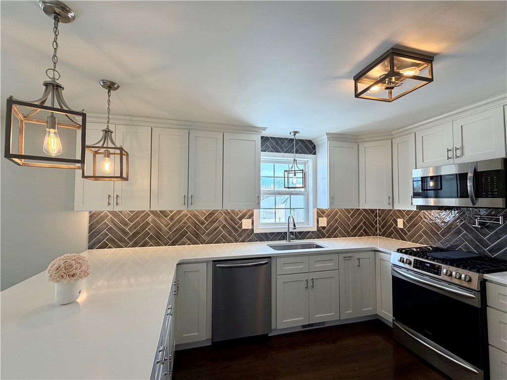 281 Abbott Run Valley Road