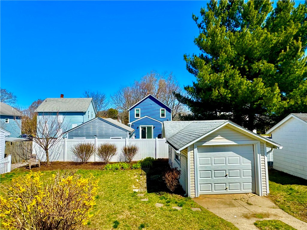 34 Kent Avenue
