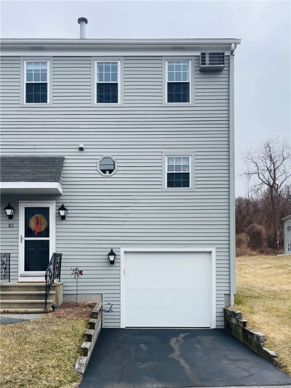 565 Quaker Lane 81