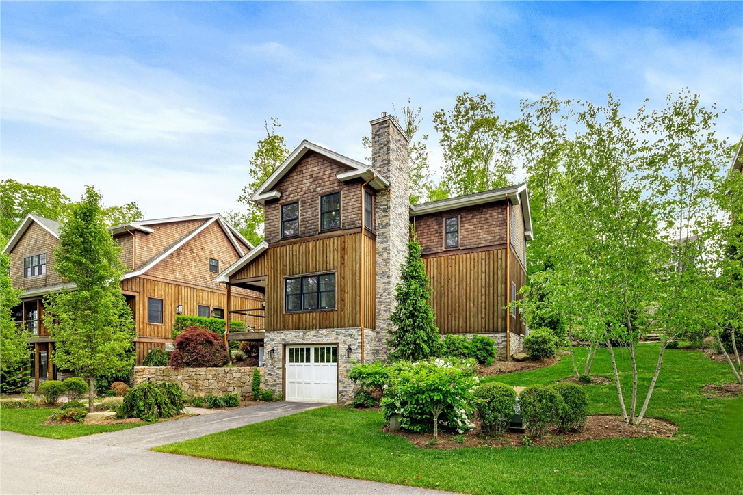 3 Gardenia Drive M6