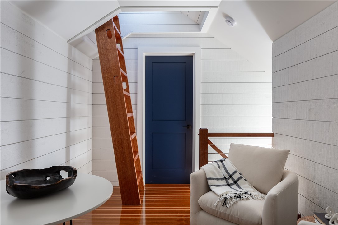 East Greenwich, Rhode Island 02818, United States, 3 Bedrooms Bedrooms, ,4 BathroomsBathrooms,Residential,Active,40489