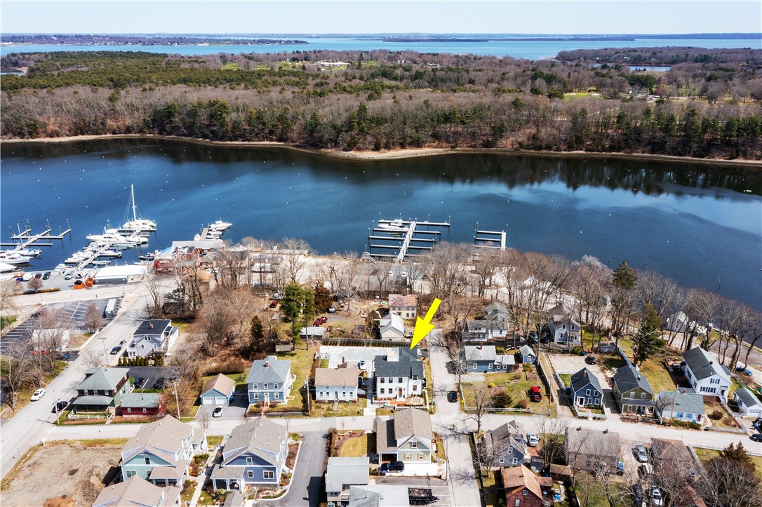 East Greenwich, Rhode Island 02818, United States, 3 Bedrooms Bedrooms, ,4 BathroomsBathrooms,Residential,Active,40489