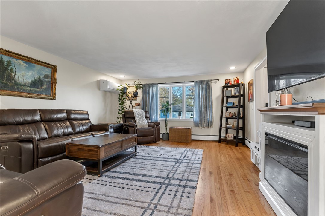 62 Canonchet Trail