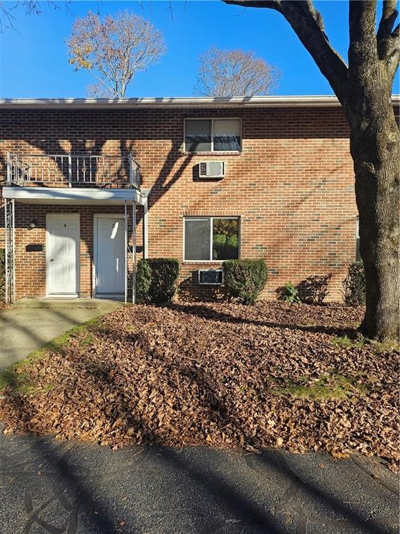 20 West Warwick Avenue 3