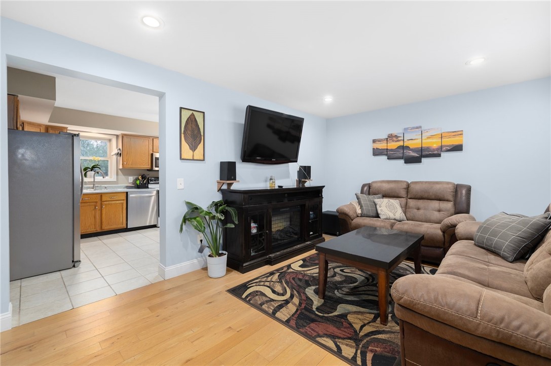 500 Kingstown Road 3B