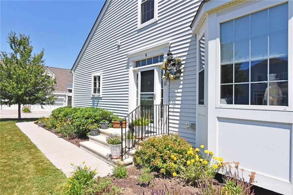 6 Yarmouth Circle
