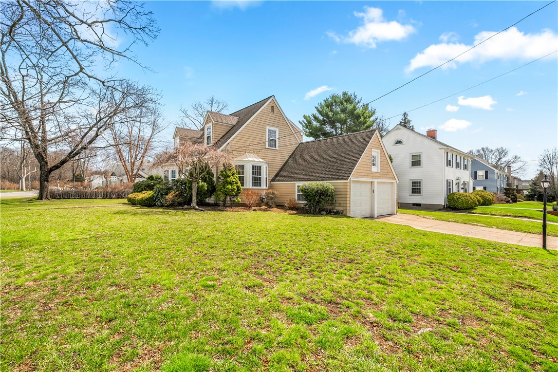 46 North Country Club Drive