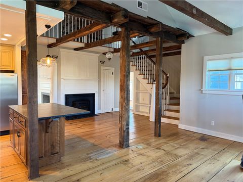 31 Bradford Street 1 Bristol RI 02809