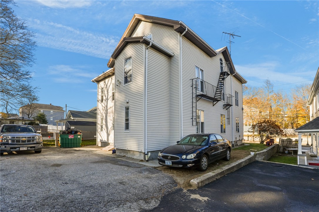 79 Hamlet Avenue