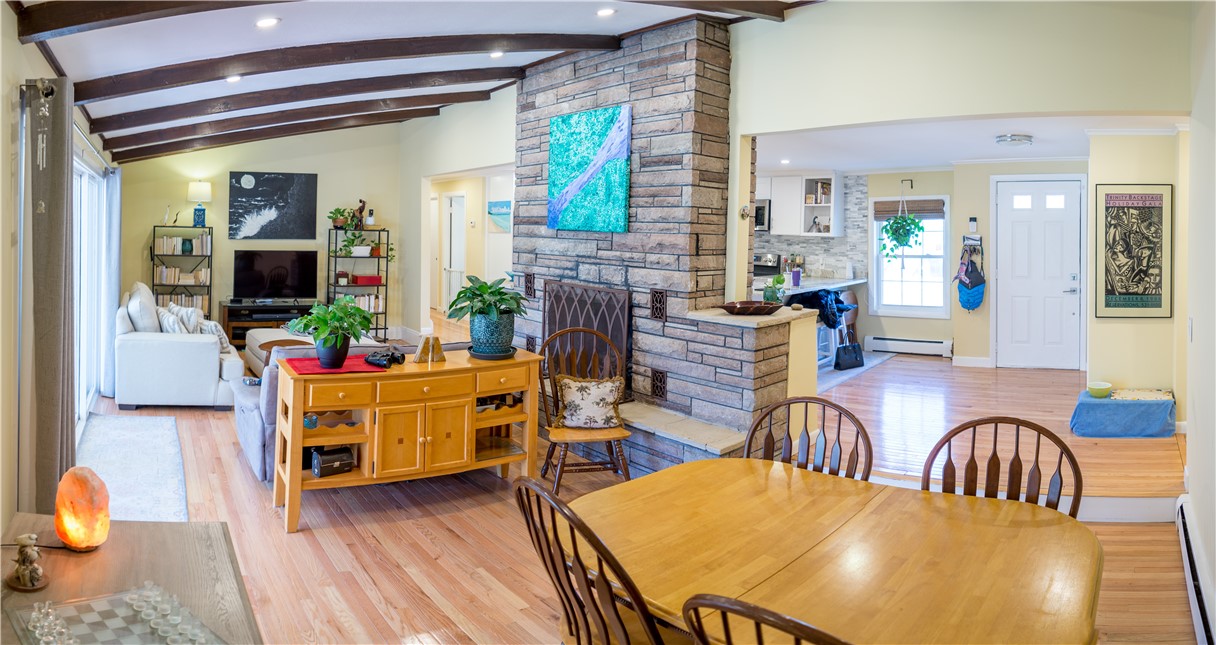 Photo 9 of 35 of 141 Ridge Road house