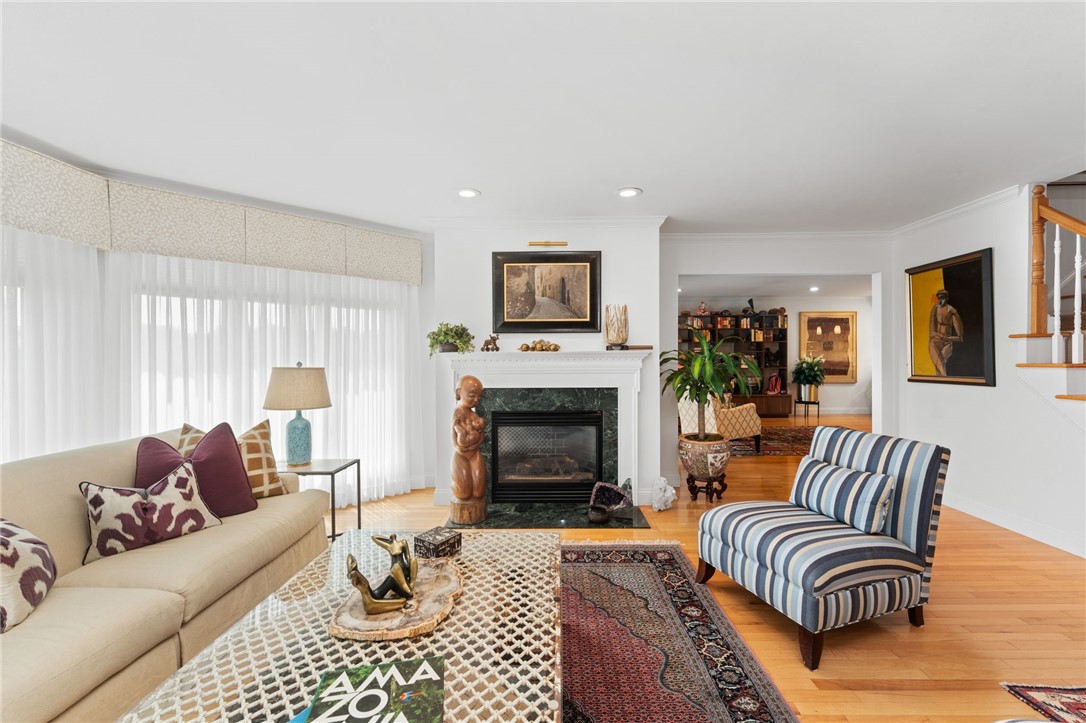 North Kingstown, Rhode Island 02852, United States, 3 Bedrooms Bedrooms, ,4 BathroomsBathrooms,Residential,Active,154583