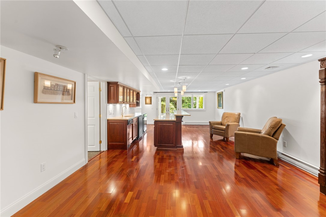 North Kingstown, Rhode Island 02852, United States, 3 Bedrooms Bedrooms, ,4 BathroomsBathrooms,Residential,Active,154583