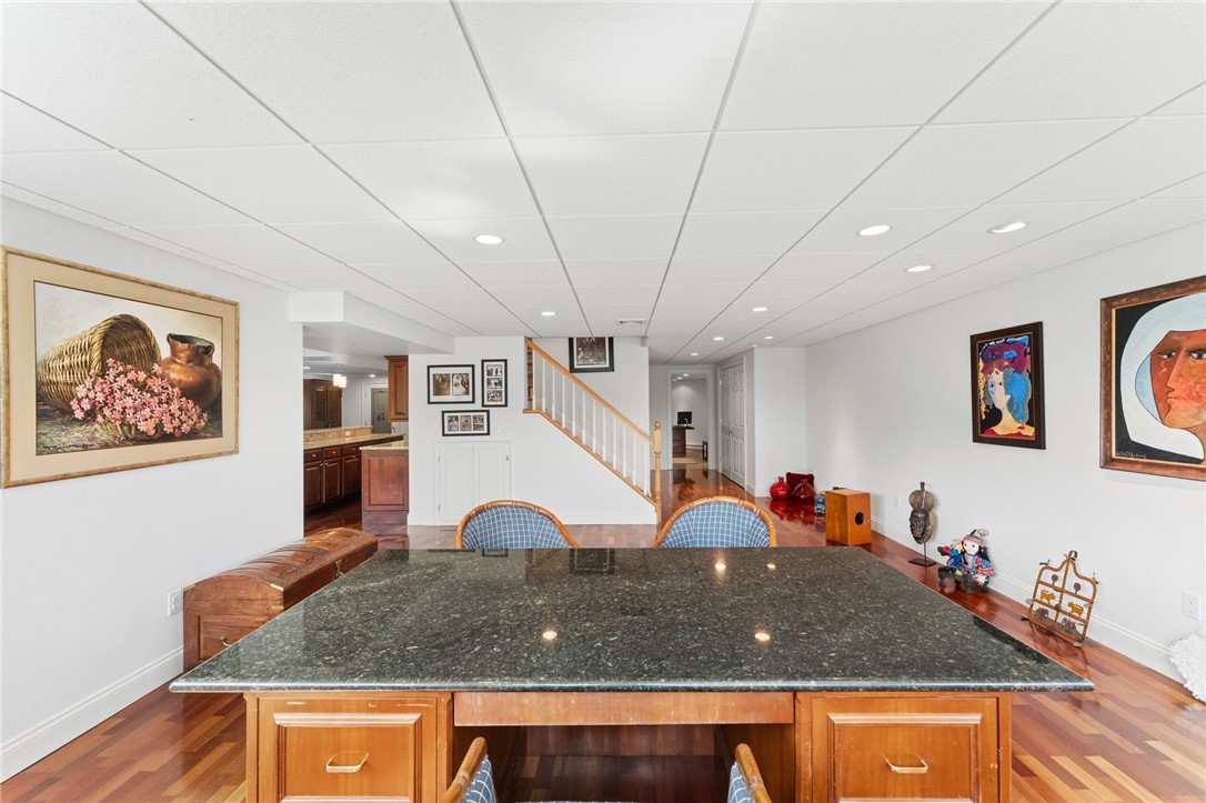 North Kingstown, Rhode Island 02852, United States, 3 Bedrooms Bedrooms, ,4 BathroomsBathrooms,Residential,Active,154583