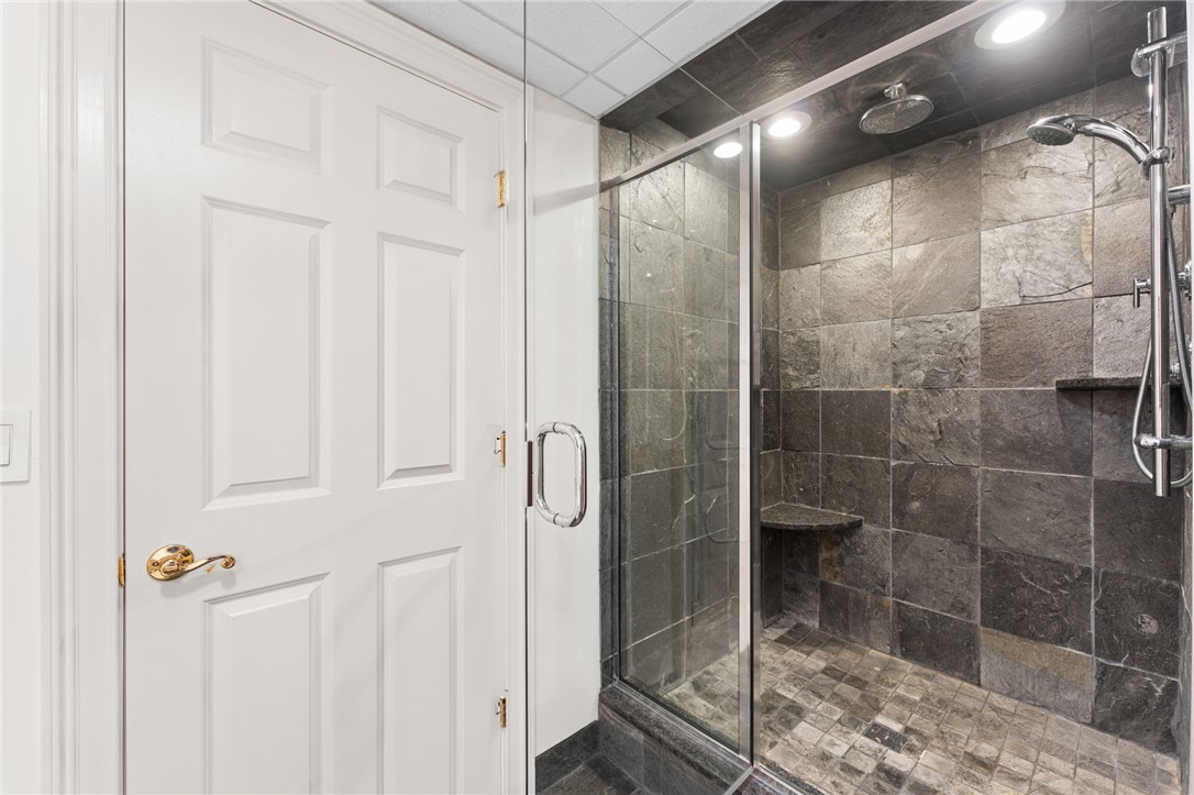 North Kingstown, Rhode Island 02852, United States, 3 Bedrooms Bedrooms, ,4 BathroomsBathrooms,Residential,Active,154583