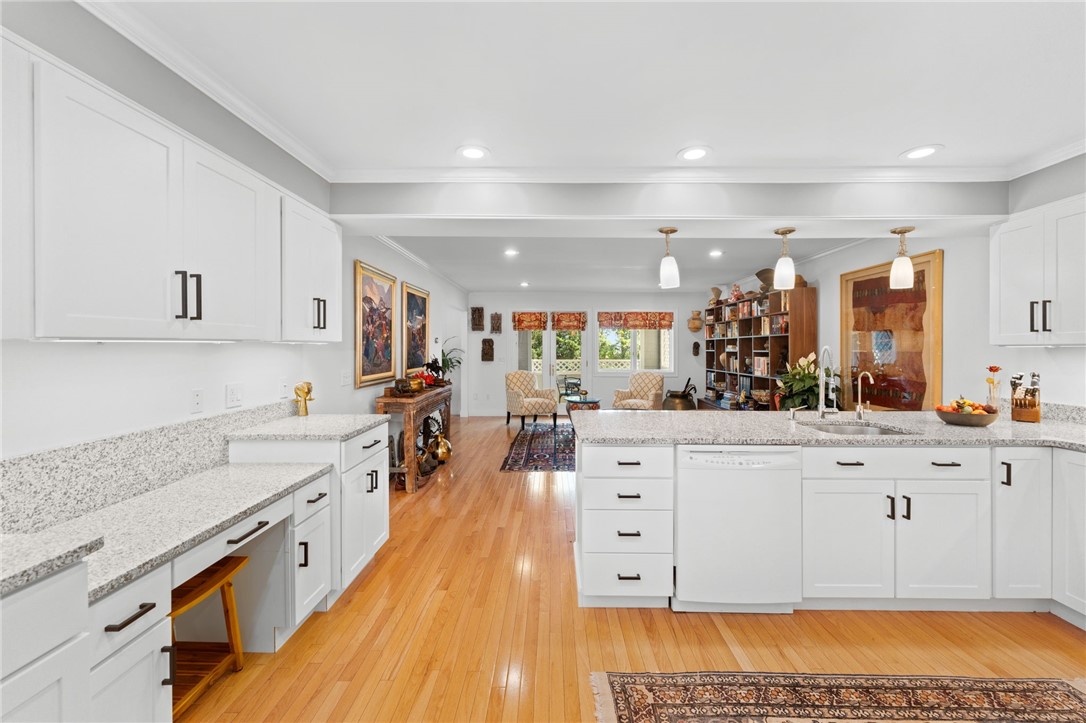 North Kingstown, Rhode Island 02852, United States, 3 Bedrooms Bedrooms, ,4 BathroomsBathrooms,Residential,Active,154583