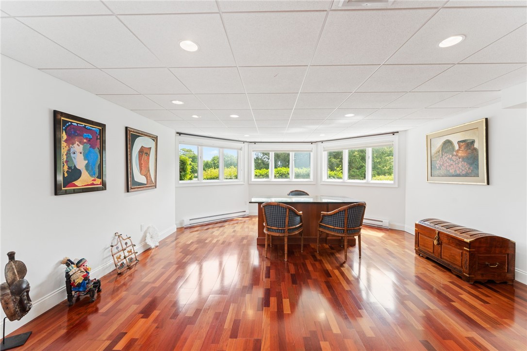 North Kingstown, Rhode Island 02852, United States, 3 Bedrooms Bedrooms, ,4 BathroomsBathrooms,Residential,Active,154583