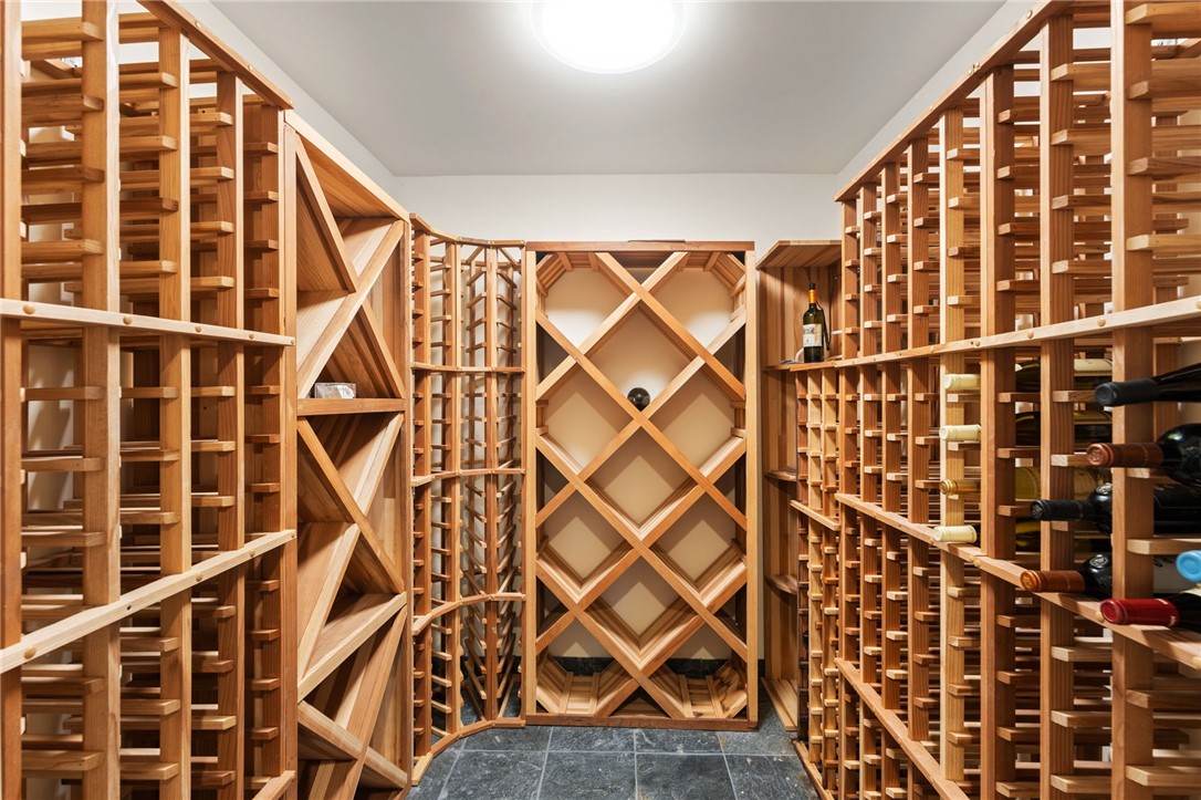 North Kingstown, Rhode Island 02852, United States, 3 Bedrooms Bedrooms, ,4 BathroomsBathrooms,Residential,Active,154583