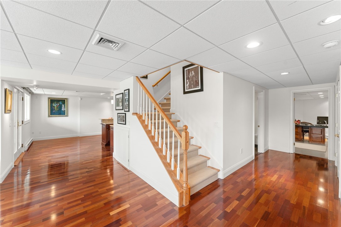 North Kingstown, Rhode Island 02852, United States, 3 Bedrooms Bedrooms, ,4 BathroomsBathrooms,Residential,Active,154583