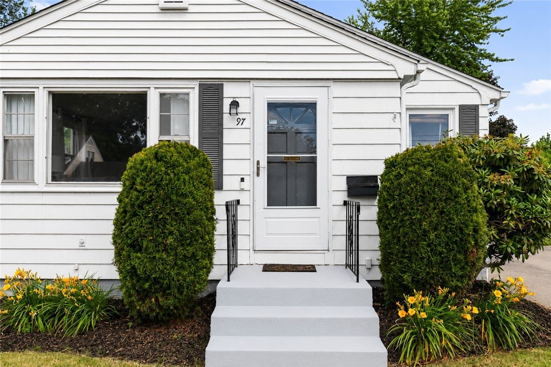 97 Victor Avenue