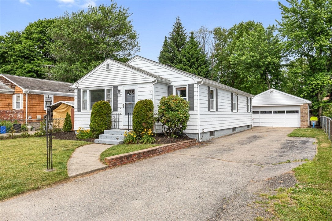97 Victor Avenue