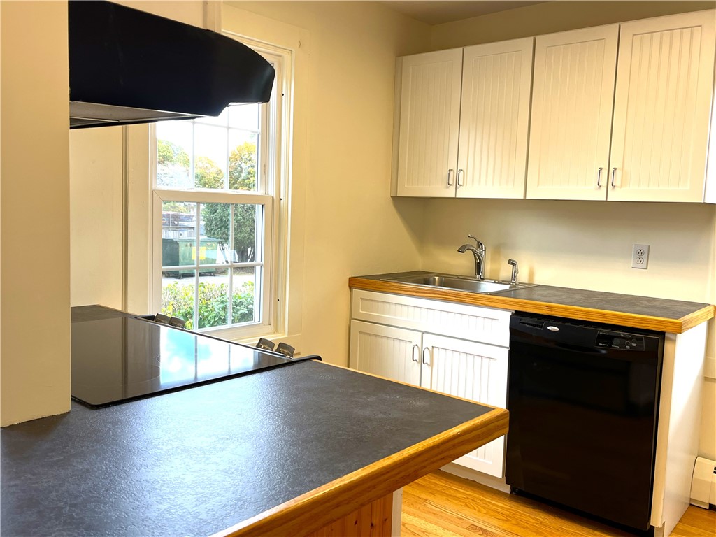 44 Phillips Street 1L