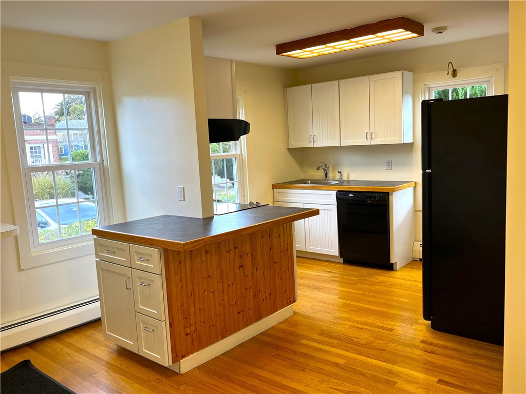 44 Phillips Street 1L