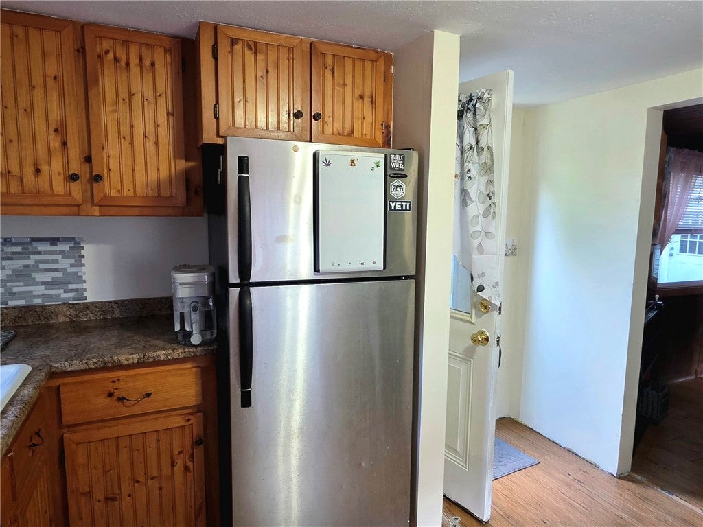23 WOODRIDGE Drive