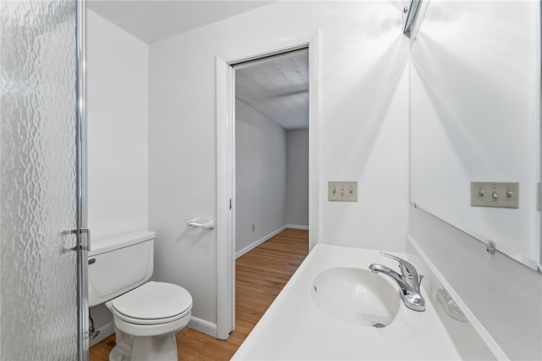 Cumberland, Rhode Island 02864, United States, 3 Bedrooms Bedrooms, ,2 BathroomsBathrooms,Residential,Pending,235944