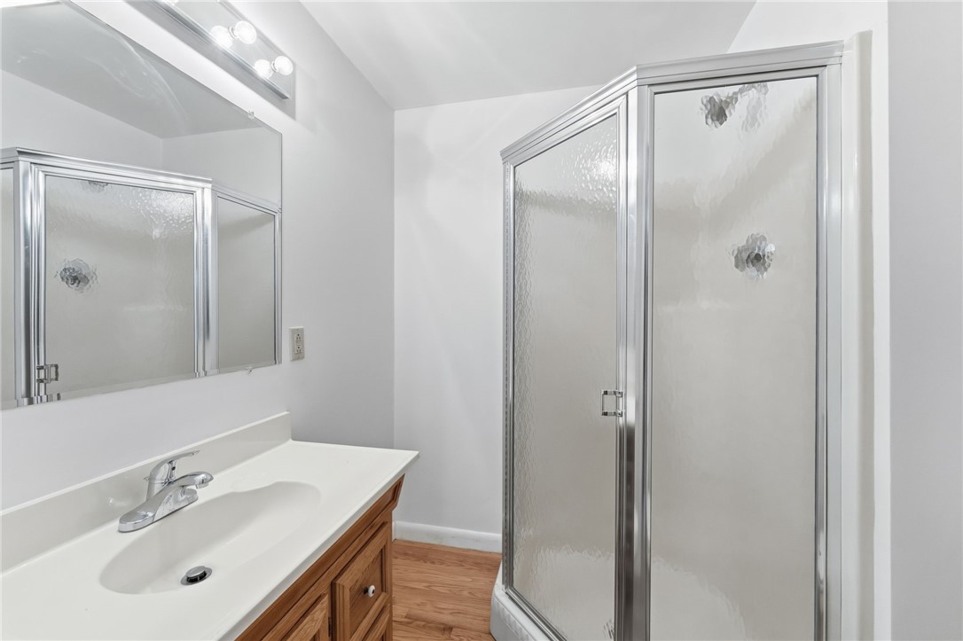 Cumberland, Rhode Island 02864, United States, 3 Bedrooms Bedrooms, ,2 BathroomsBathrooms,Residential,Pending,235944