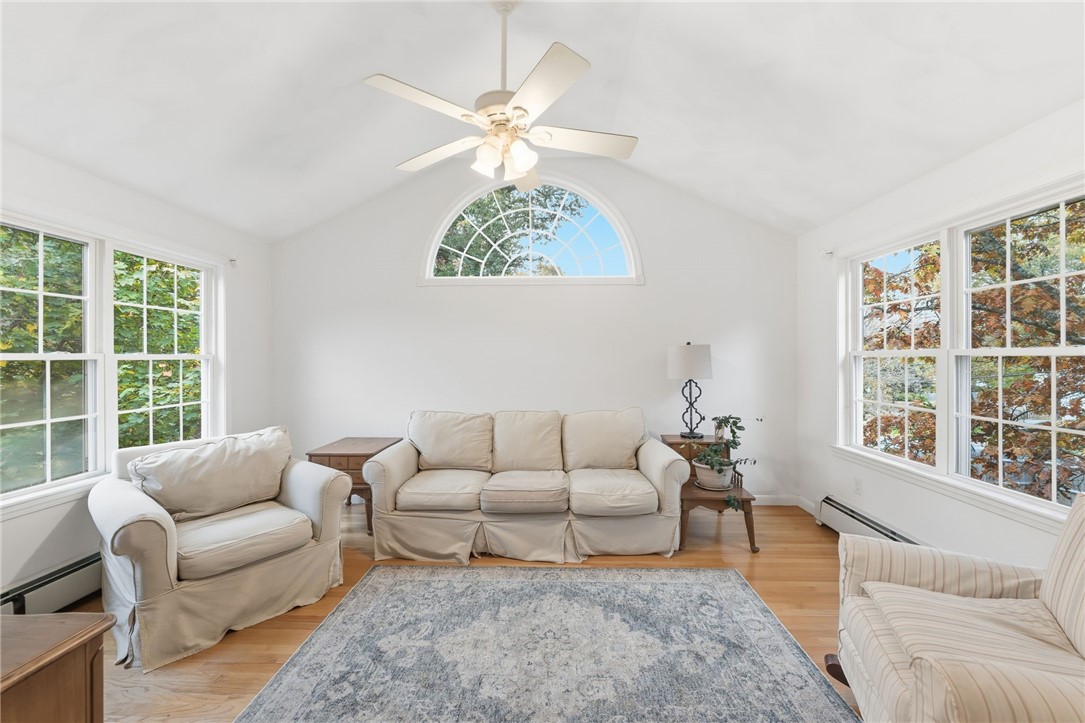 Cumberland, Rhode Island 02864, United States, 3 Bedrooms Bedrooms, ,2 BathroomsBathrooms,Residential,Pending,235944