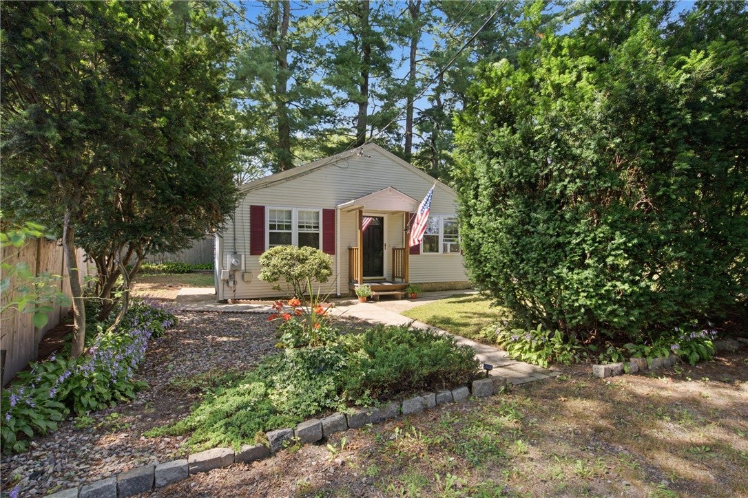 19 Sunset Avenue