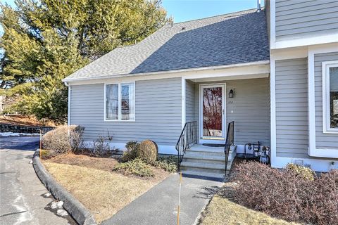 832 Bullocks Point Avenue 832 East Providence RI 02915
