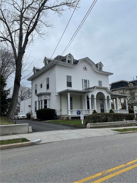 20 Elm Street Westerly RI 02891