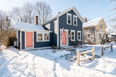 40 Mechanic Street South Kingstown RI 02879