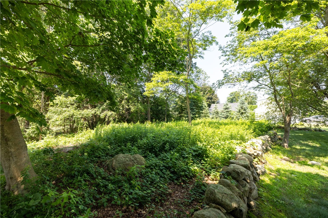 Westerly, Rhode Island 02891, United States, 3 Bedrooms Bedrooms, ,2 BathroomsBathrooms,Residential,Active,167343