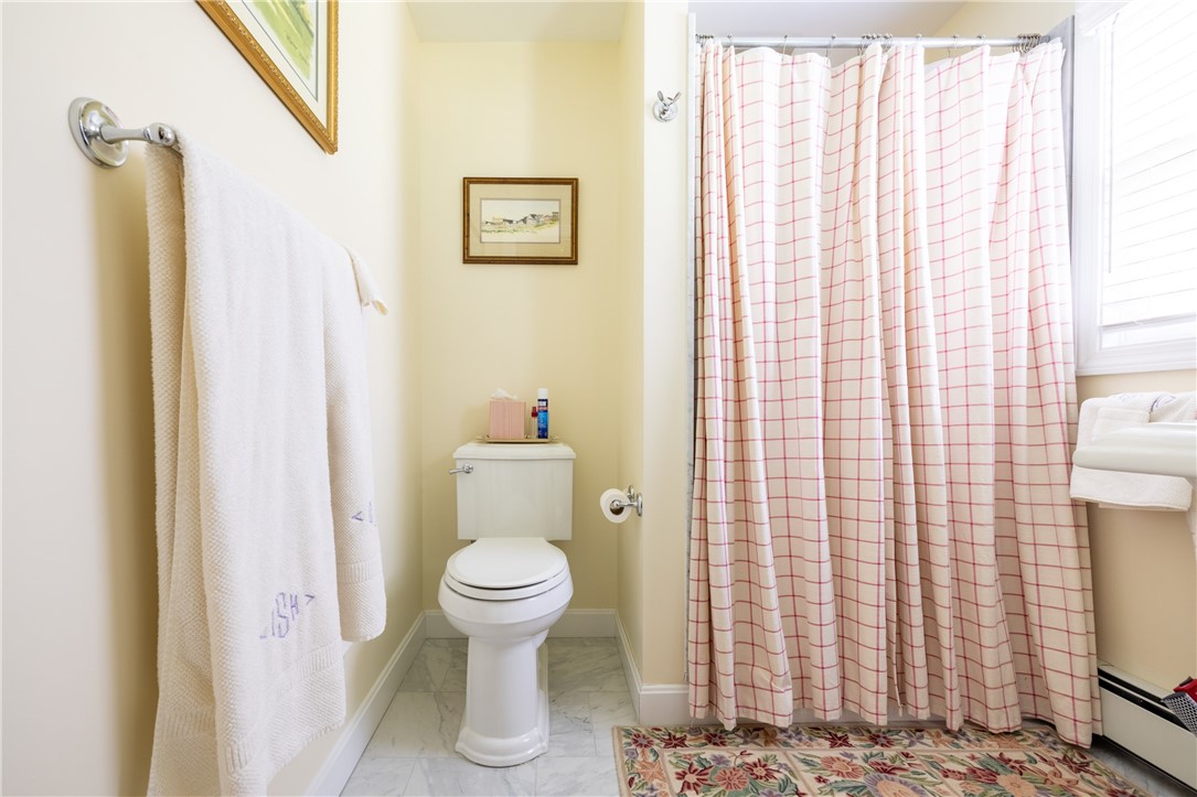 Westerly, Rhode Island 02891, United States, 3 Bedrooms Bedrooms, ,2 BathroomsBathrooms,Residential,Active,167343