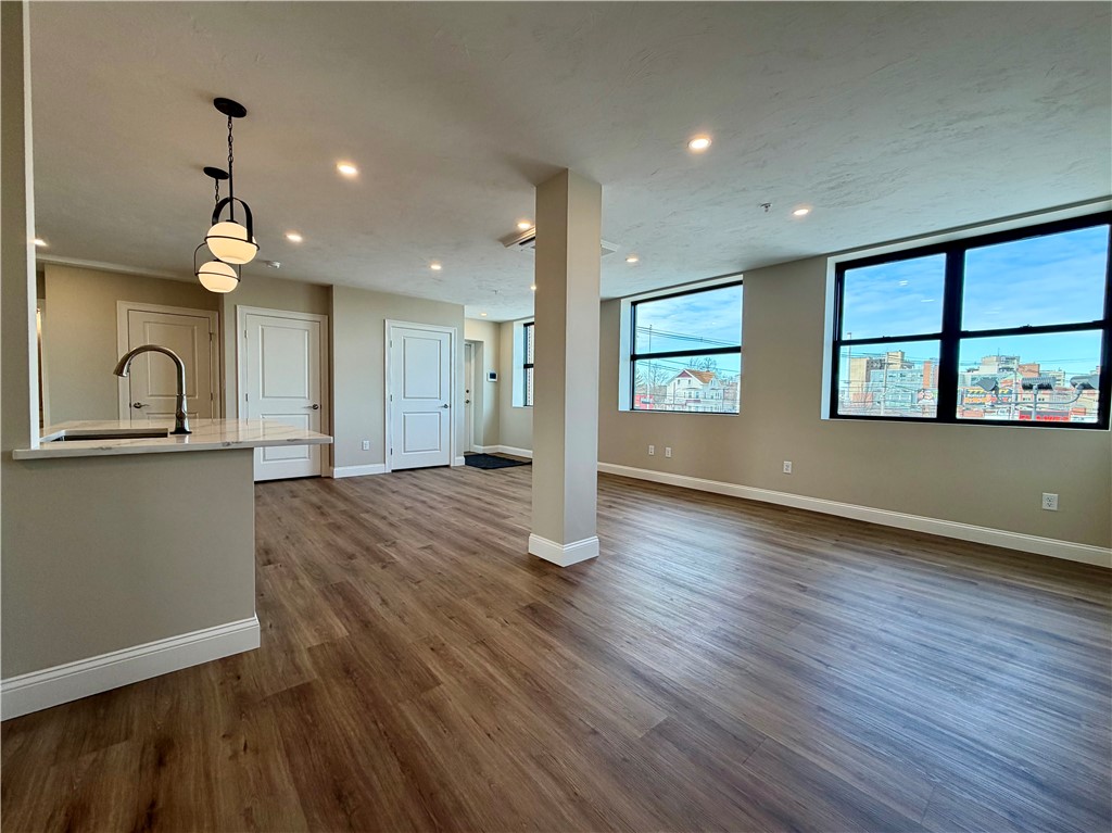 754 Eddy Street 3B