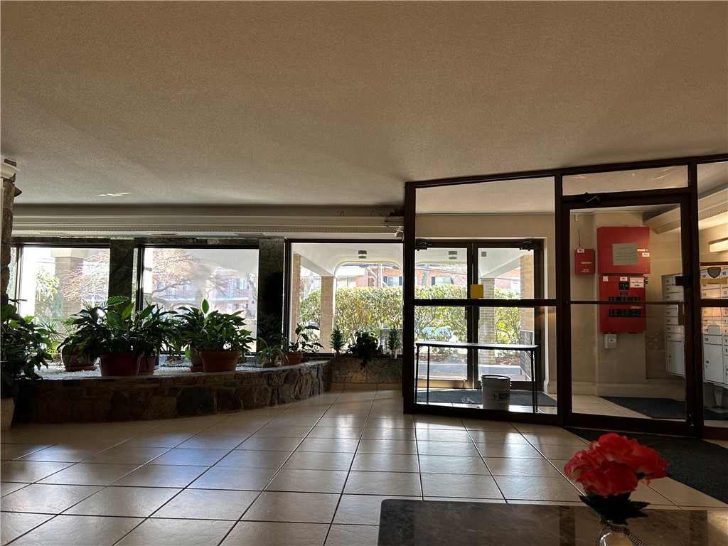 200 Hoffman Avenue 206