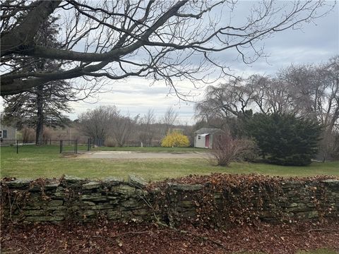249 Middle Road Portsmouth RI 02871