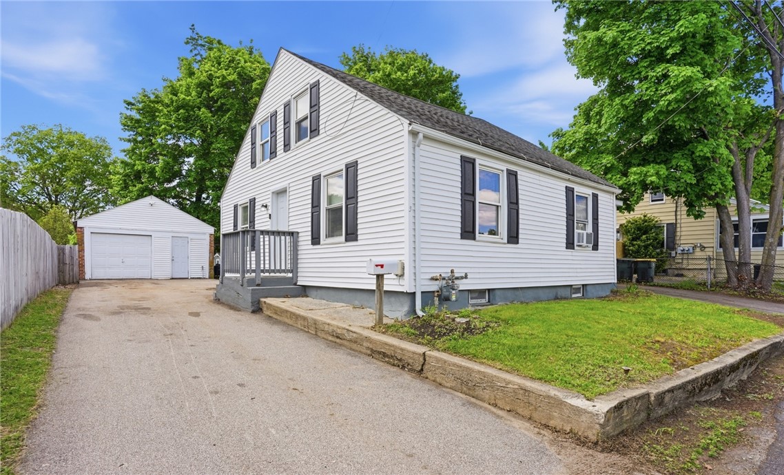 5 Maple Avenue