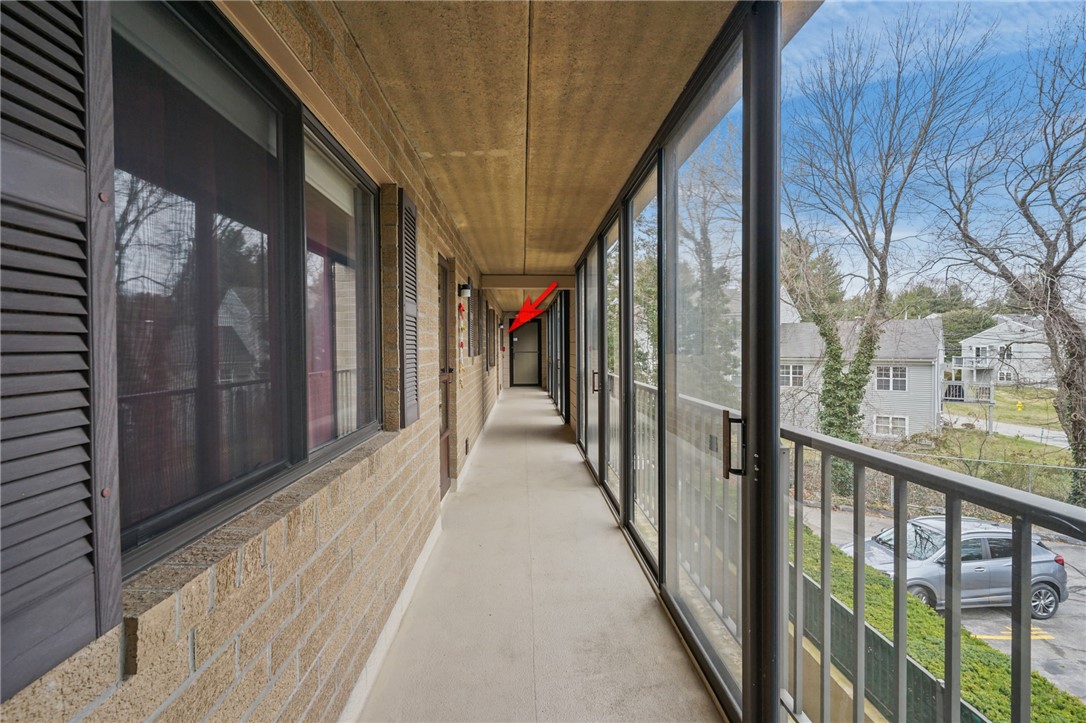 650 East Greenwich Avenue B5 211