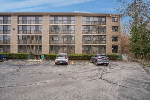 650 East Greenwich Avenue B5 211 West Warwick RI 02898