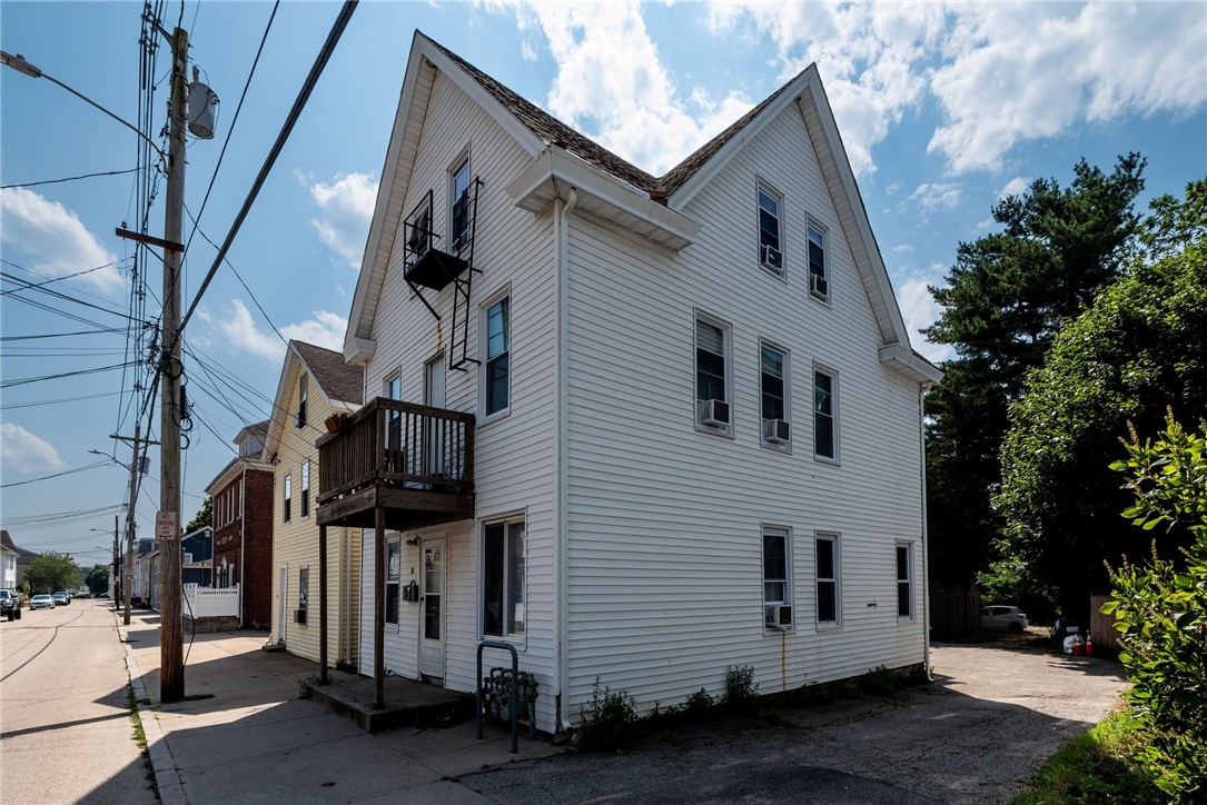 81 Pierce Street