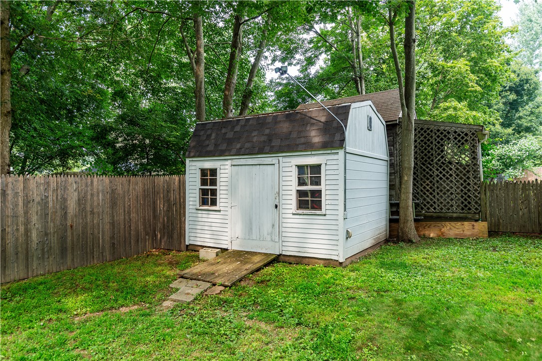 Warwick, Rhode Island 02889, United States, 3 Bedrooms Bedrooms, ,3 BathroomsBathrooms,Residential,Pending,187492