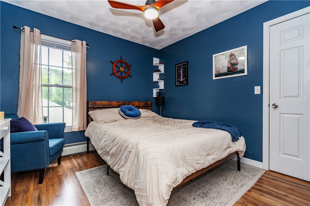 Warwick, Rhode Island 02889, United States, 3 Bedrooms Bedrooms, ,3 BathroomsBathrooms,Residential,Pending,187492