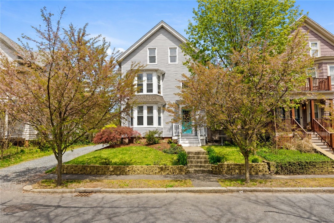 88 10th Street