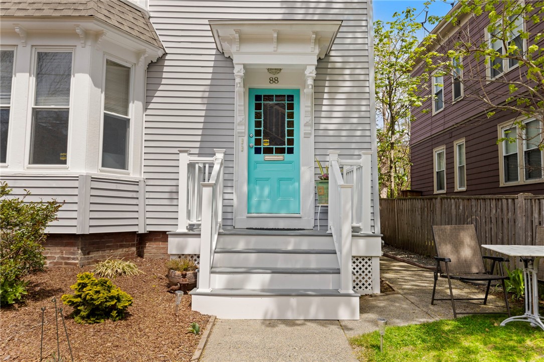88 10th Street